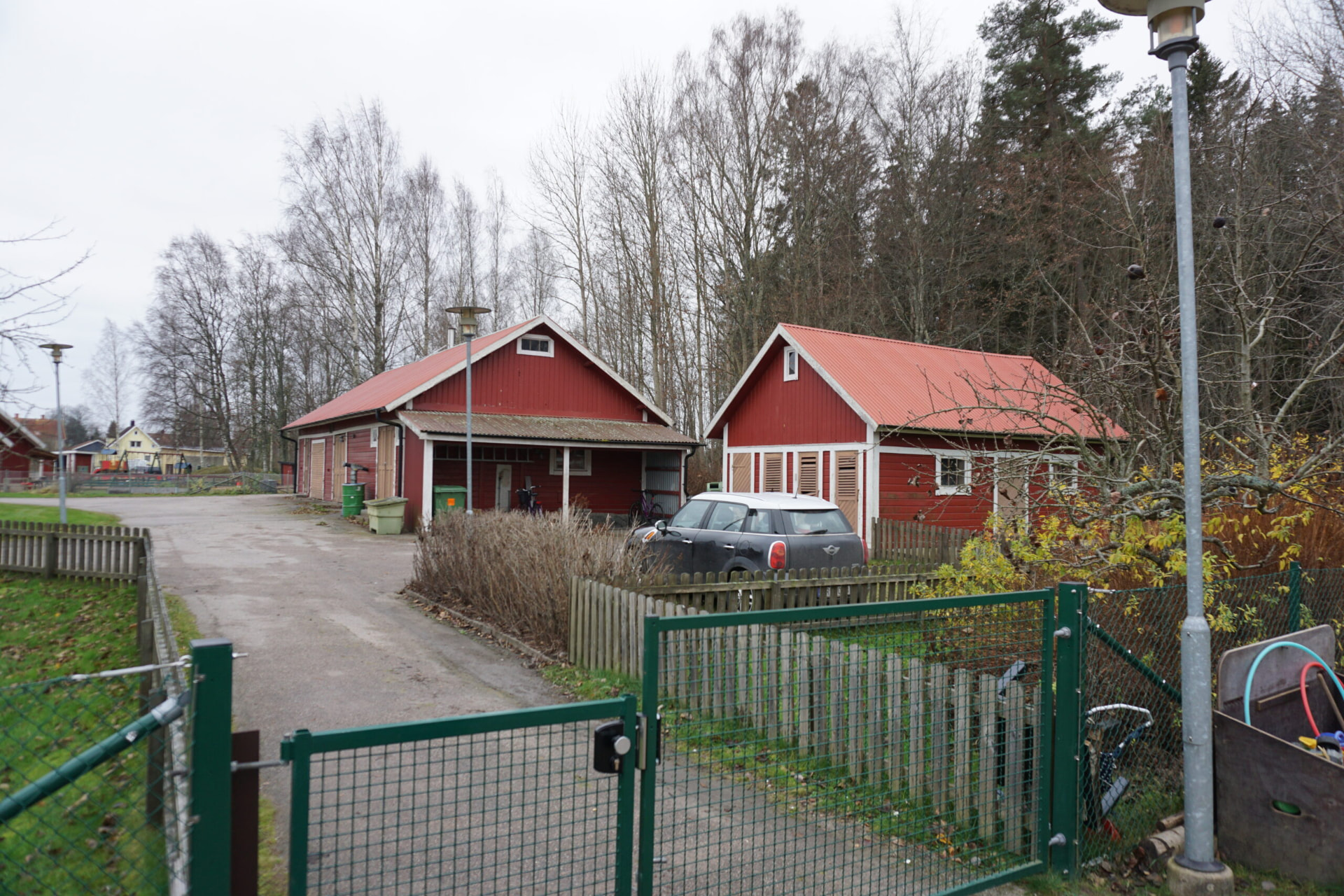 Stora Yxhult 1:26 – ekonomibyggnader på tomten
