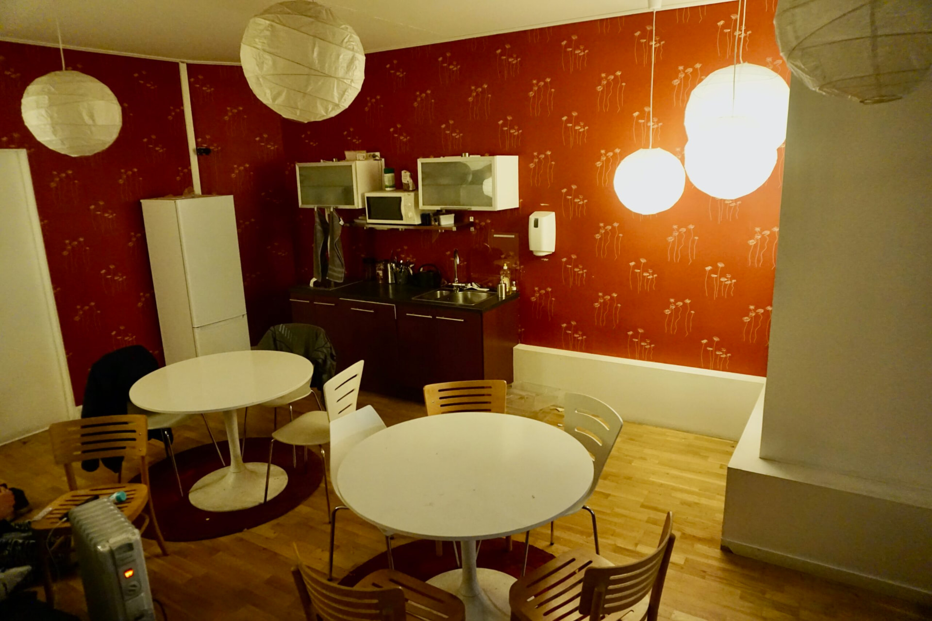 Radiatorn 7 – pentry med sittplatser
