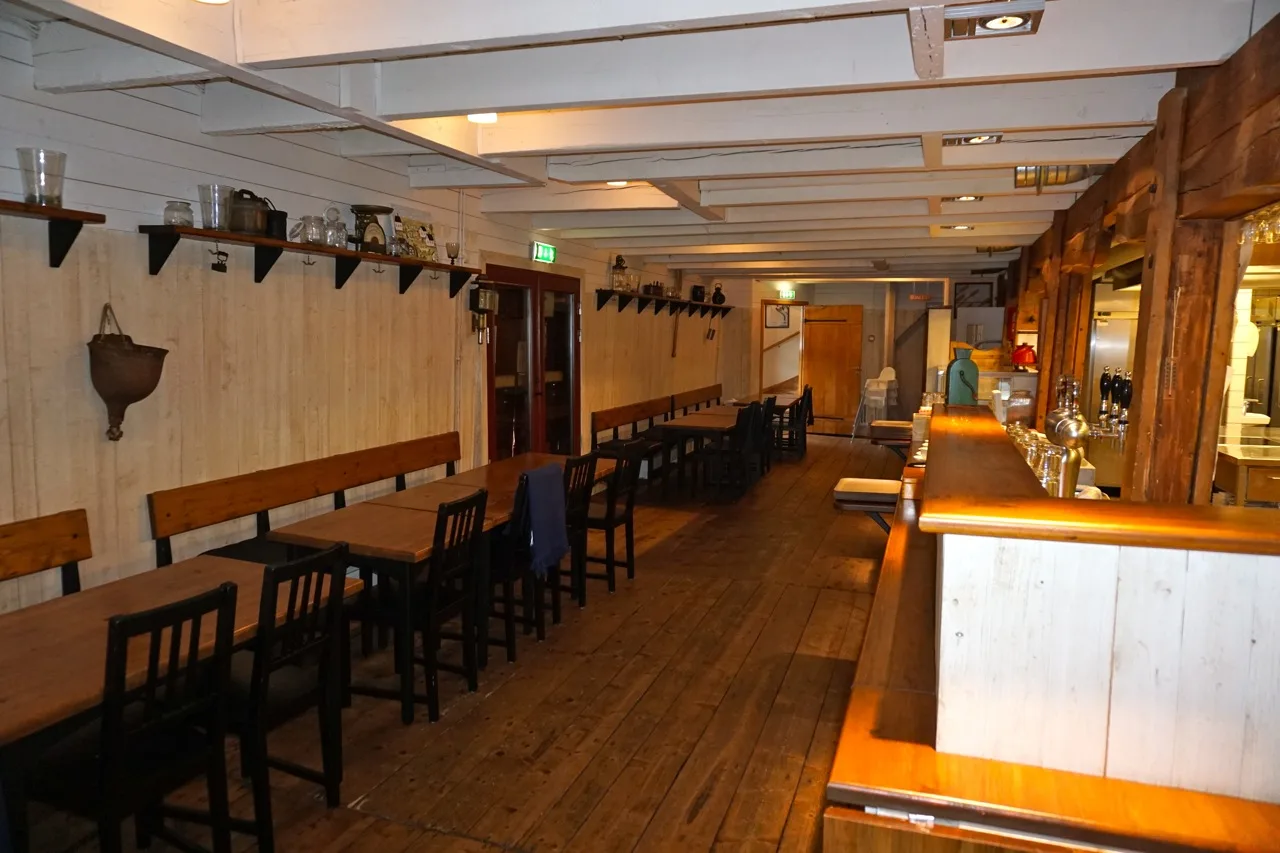 ”Bondens Creperie” vid kanalhamnen i Söderköping – bild 3